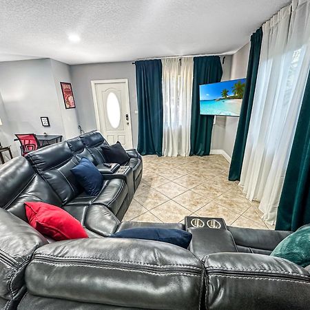 Escape Gameroom, Bar, Bbq, Spacious,King Bed, All Luxury Mattresses, Near Beach, 6 Blocks Away From Bars, Nite Clubs, Res, Shops ميامي المظهر الخارجي الصورة