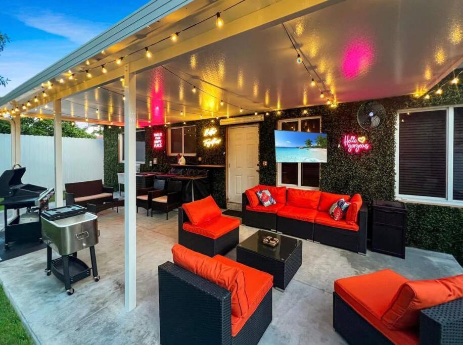 Escape Gameroom, Bar, Bbq, Spacious,King Bed, All Luxury Mattresses, Near Beach, 6 Blocks Away From Bars, Nite Clubs, Res, Shops ميامي المظهر الخارجي الصورة