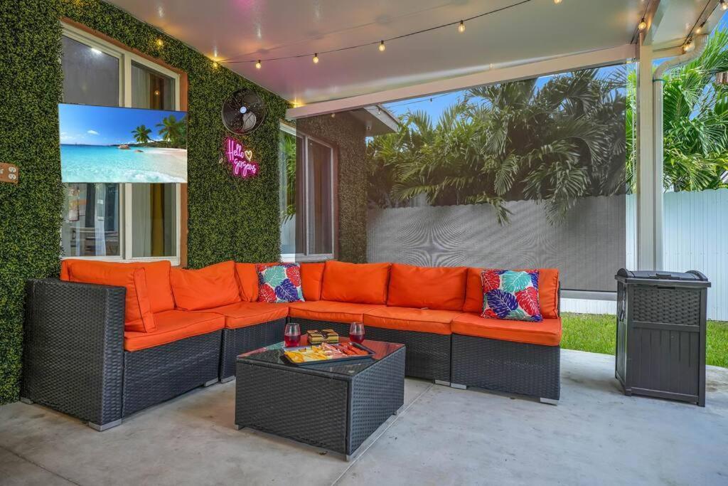 Escape Gameroom, Bar, Bbq, Spacious,King Bed, All Luxury Mattresses, Near Beach, 6 Blocks Away From Bars, Nite Clubs, Res, Shops ميامي المظهر الخارجي الصورة