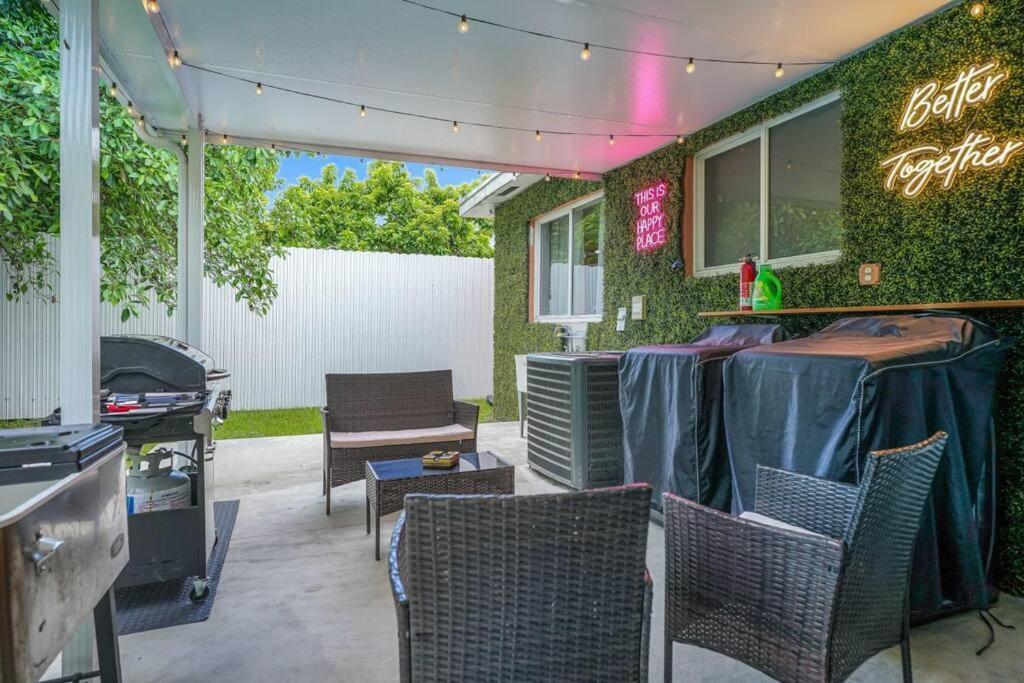 Escape Gameroom, Bar, Bbq, Spacious,King Bed, All Luxury Mattresses, Near Beach, 6 Blocks Away From Bars, Nite Clubs, Res, Shops ميامي المظهر الخارجي الصورة